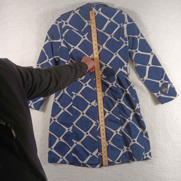 Boden Trench Coat Womens 8 Blue Cream Double Breasted  Belted Geometric - Picture 7 of 11